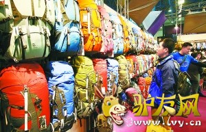 ���š���һ�����ε��ȶ��ս����ǣ������˶���װ���˶�Ь�ȳ���װ����ʼ���������˽⣬���ջ�����Ʒ��������20%���̱����� ����/�Ĳ���