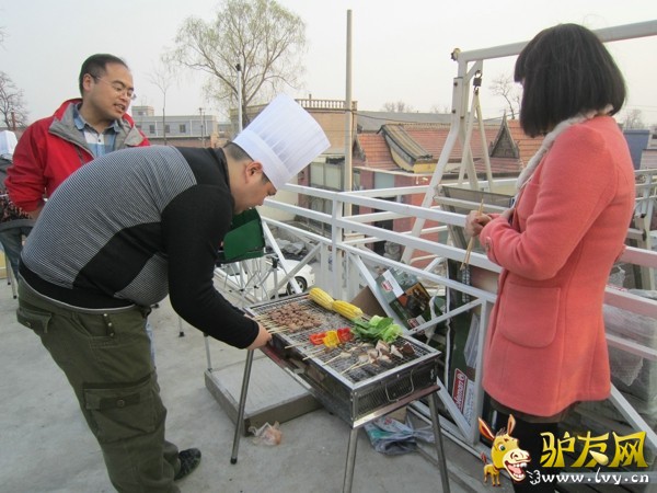 ��ý��׷�һչ����