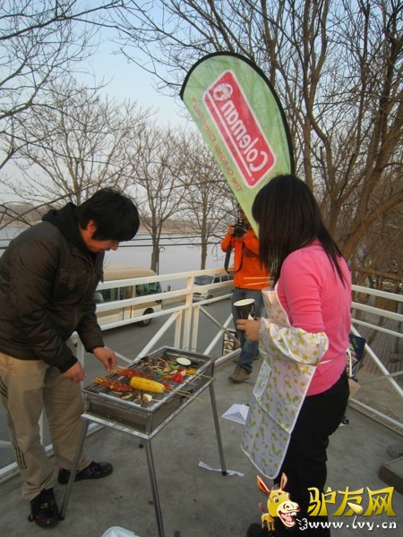 ��ý��׷�һչ����