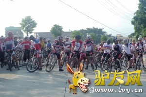 �������г�������