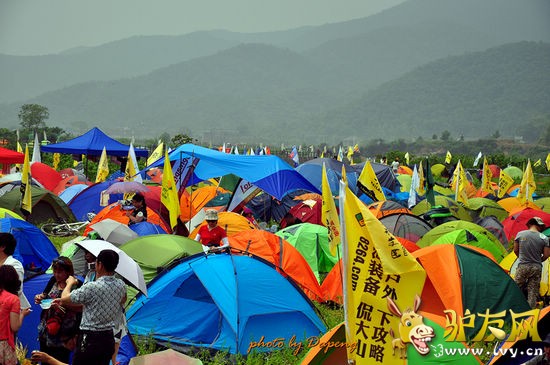 400��ǰ��5��19�գ�ΰ��ĵ���ѧ�ҡ����мҼ�̽�ռ���ϼ�ʹ��㽭�������̣���ʼ����ʮ���������ݵ��ó̡�