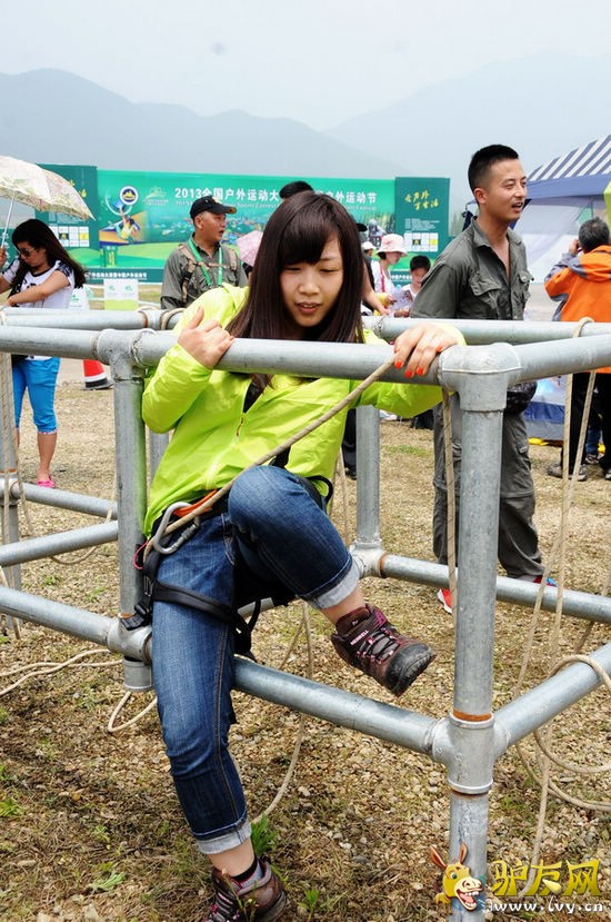 400��ǰ��5��19�գ�ΰ��ĵ���ѧ�ҡ����мҼ�̽�ռ���ϼ�ʹ��㽭�������̣���ʼ����ʮ���������ݵ��ó̡�