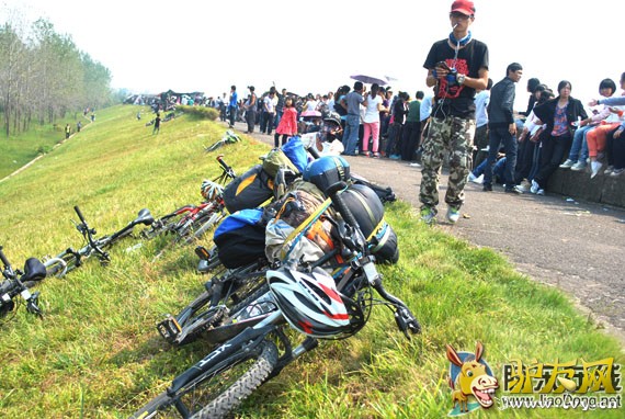 ������Ǯ�����۳�