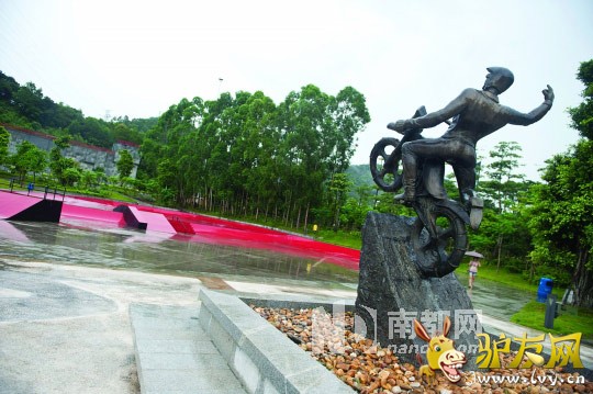 6��5�����磬��ݸ����ɽ������԰��ļ����˶������ء��϶����� ������ ��