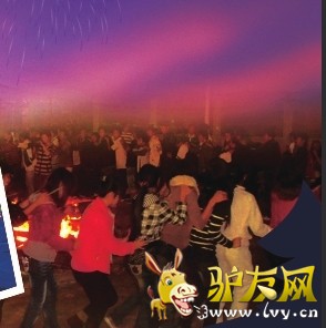 �������ȣ������µ���ҹʱ��������������¶Ӫ����Ѽ��ڡ����ɽ�տ�԰��ʱ�Ƴ��˴�����ҹ��¶Ӫ�ڣ�6��10��14��30���еġ�����������������������Ŀ�¶Ӫ�ڵ���Ļ��