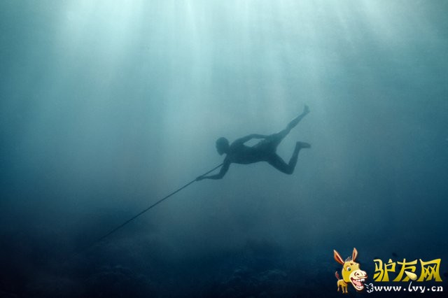 ����Ǳˮ����Ī���� 20��ˮ��ԭ��̬����(ͼ)