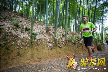 行霞客古道,2013中国健身名山登山赛金华山赛区圆满落幕