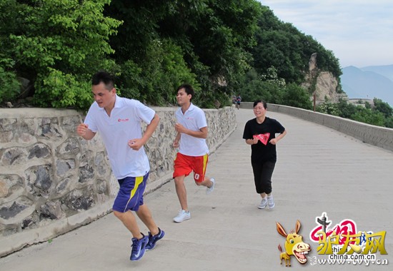 �ٻ�ɽͽ����ɽ����ѡ����ɽ·��