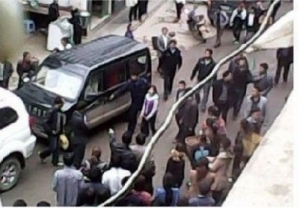 13��Ů�������¼������丸���ϴ��糤����