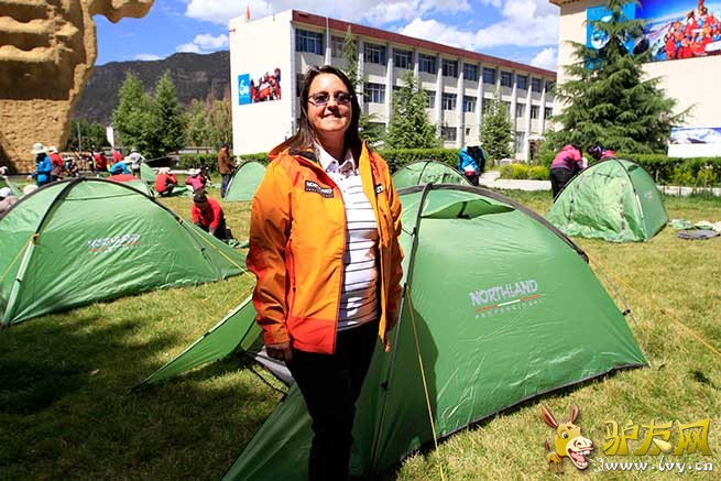 �µ���ŵʫ��Ʒ�ơ����ߡ���ʹ��ɺ��Susanne-Borufka���ڻ�����ѵ�ֳ�