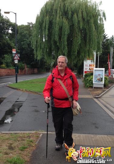 Ӣ����������Ժ���鳤��ˡ����Ľ��մ��׶�������10�ų�����ͽ������800����Ϊ�����������ͯļ�衣������Դ����