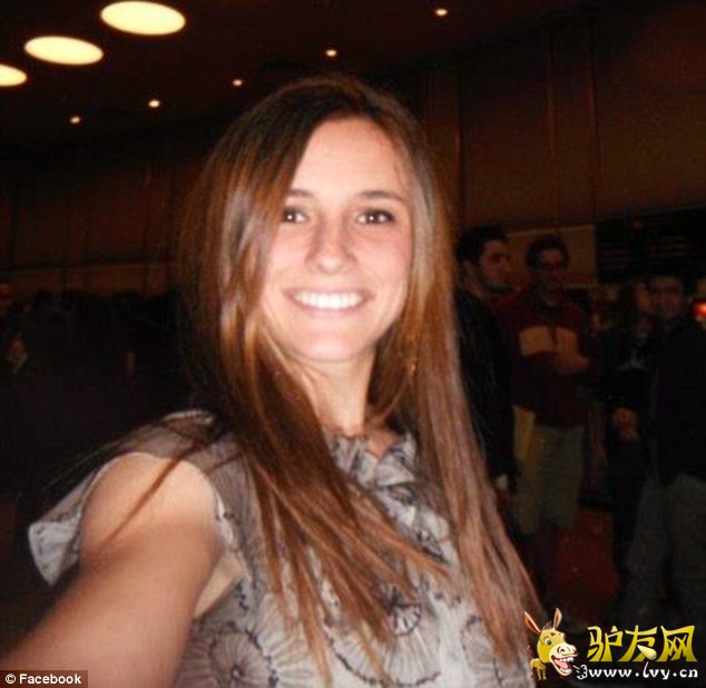 ��Ӣ����ÿ���ʱ���������һ�������������ǵ�24��Ů�����ر��Ӱ��������������ݵĴ�Ͽ�ȣ�2011���������ڴ�Ͽ�Ⱦ����˻���