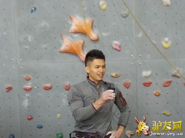 �����������ٶ��������ڱ����������εı��ݲ�����С���ѵ�һƬ��̾��