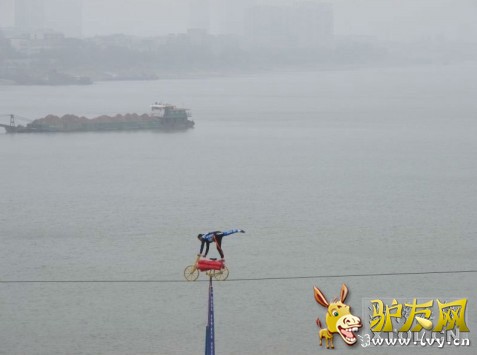 ����С���潭�Ͽ������г�����588�׸�˿(��ͼ)