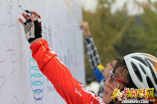 ��δ��֮·����ɫ���гɶ��½�վ�������ǣ���װ������ ���� ��