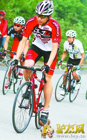 ��ɫ�������г����껪��Ļ