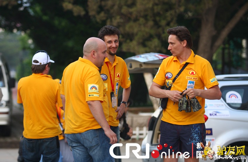 �ж������ڳ���ǰ��Ӱ