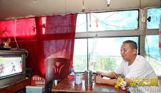 �����ڵ����в��á����趼������һ�������ֹ���ɵ�