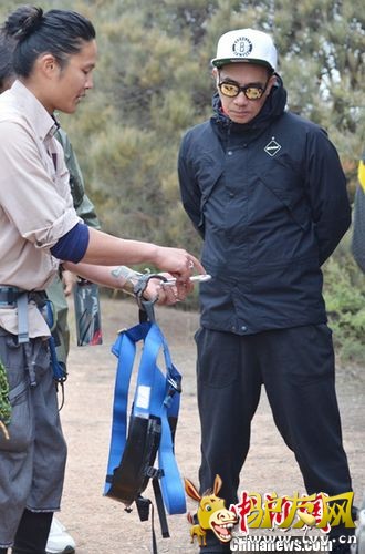 ��С�����������˶����� Я֣������ת����(ͼ)