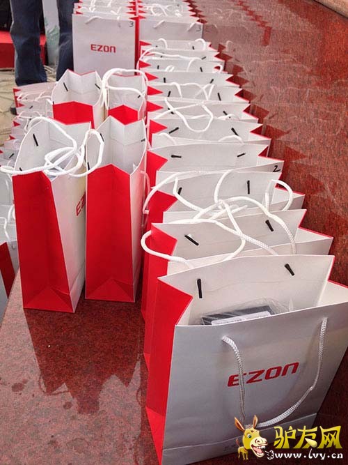 ��������֮���ļ���Ʒ������������������