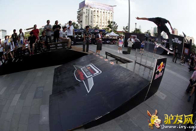 ϯ����swich-hard-slip�Ķ���ժ��2013��ţ������Ծ�����人վ�ھ�