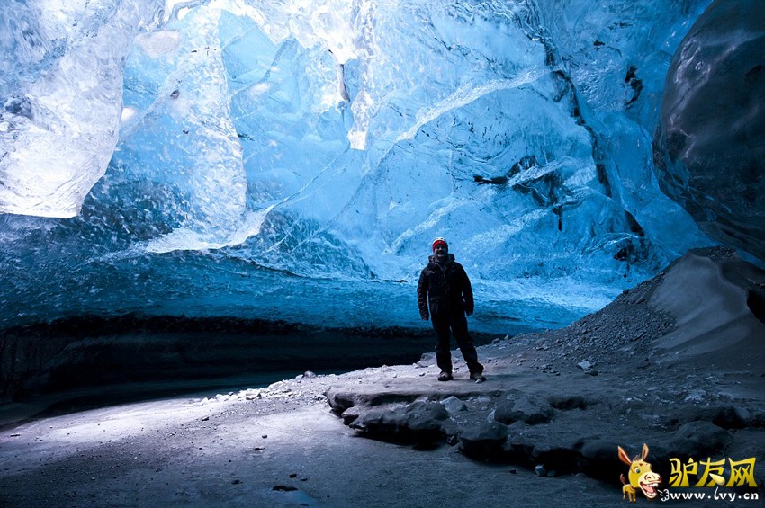 Ӣ��Ӱʦ�ñ���ˮ����Ѩ ���ƺ��˱�����(������ͼ)