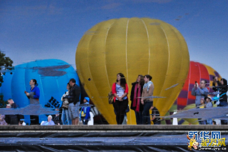 ���е�������