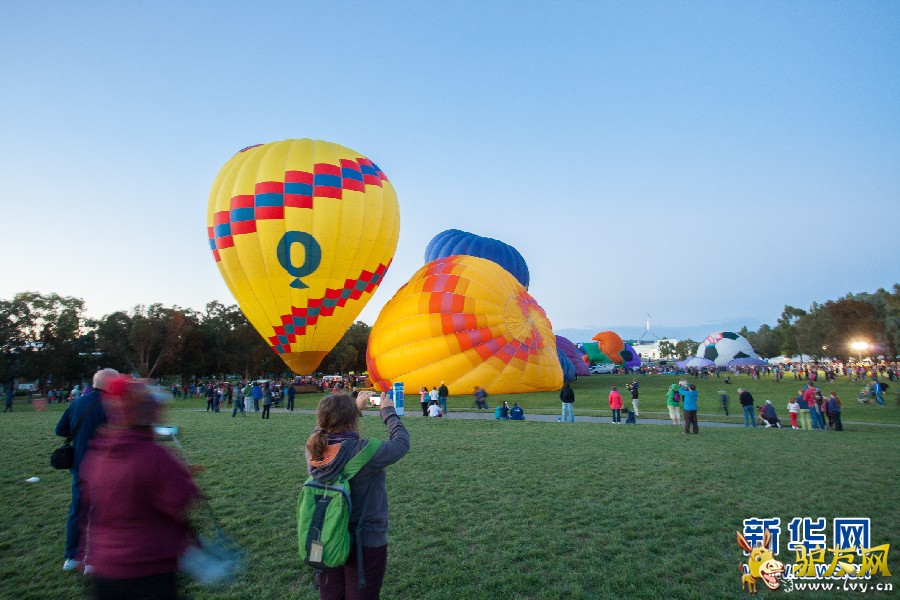 ���е�������