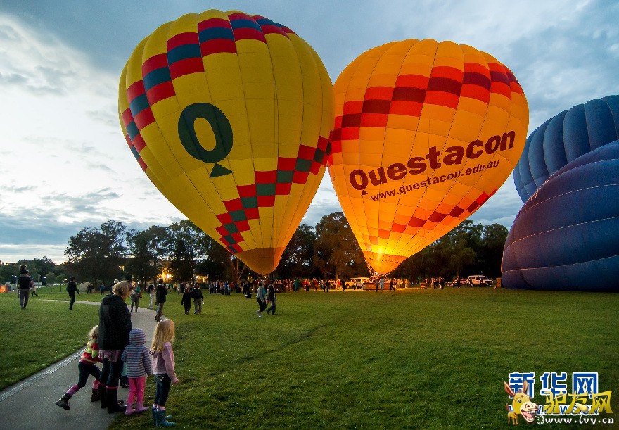 ���е�������