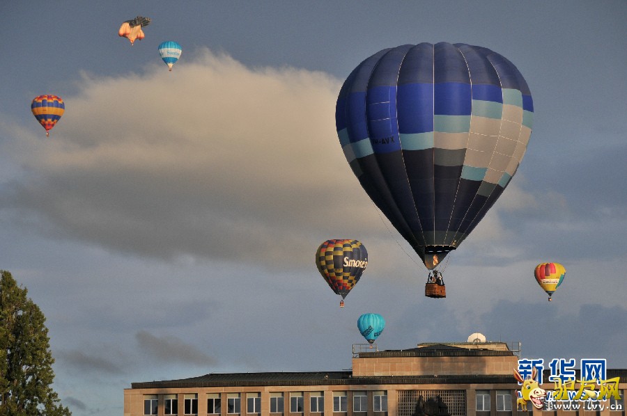 ���е�������