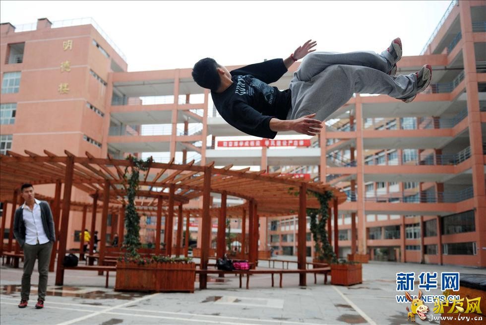 ���ܿᡱ��У԰(������ͼ)