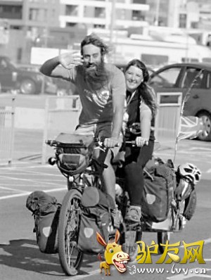 15�գ����ɷ��ٴ�̤��Ӣ��