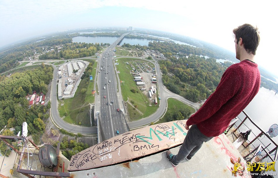 Ӣ������ղķ˹����˹���ڸߴ�116�׵Ļ���Ī˹�ƴ����ö����ݺ�շ���