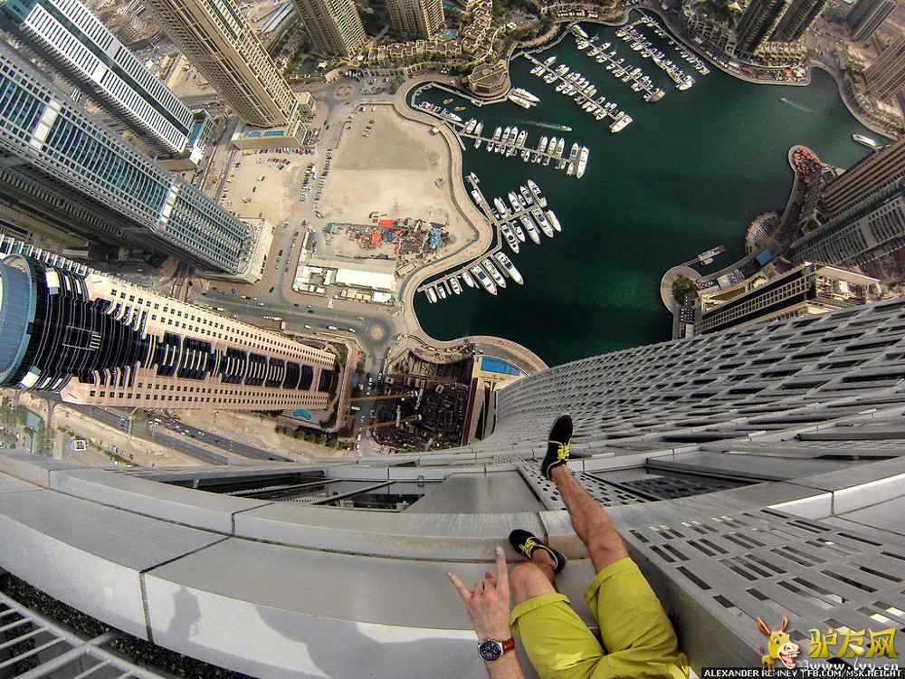 ����Ӱʦ����ɽ����ķ����ͽ�������ϰݸ�¥���߿ո���ɳĮ֮�ǡ�