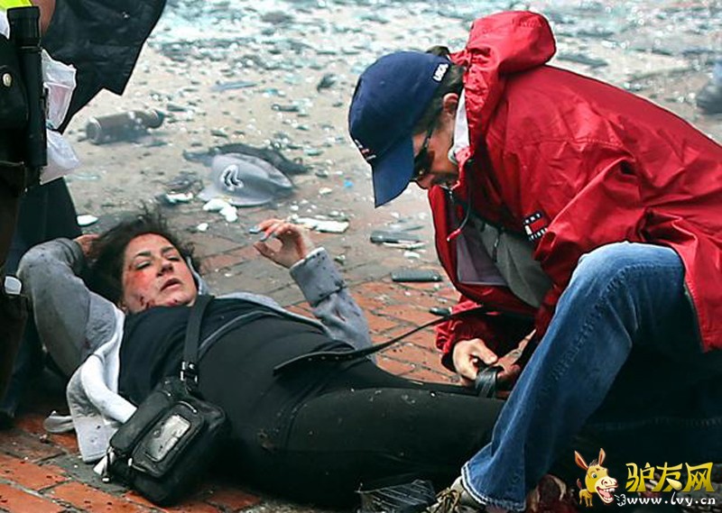 Լ�������㱬ըϮ��ʱ��������˹�غ���17��Ů��Ϥ������ʱ����������ӡ����̣�ϣ���ܼ�¼���˿�������