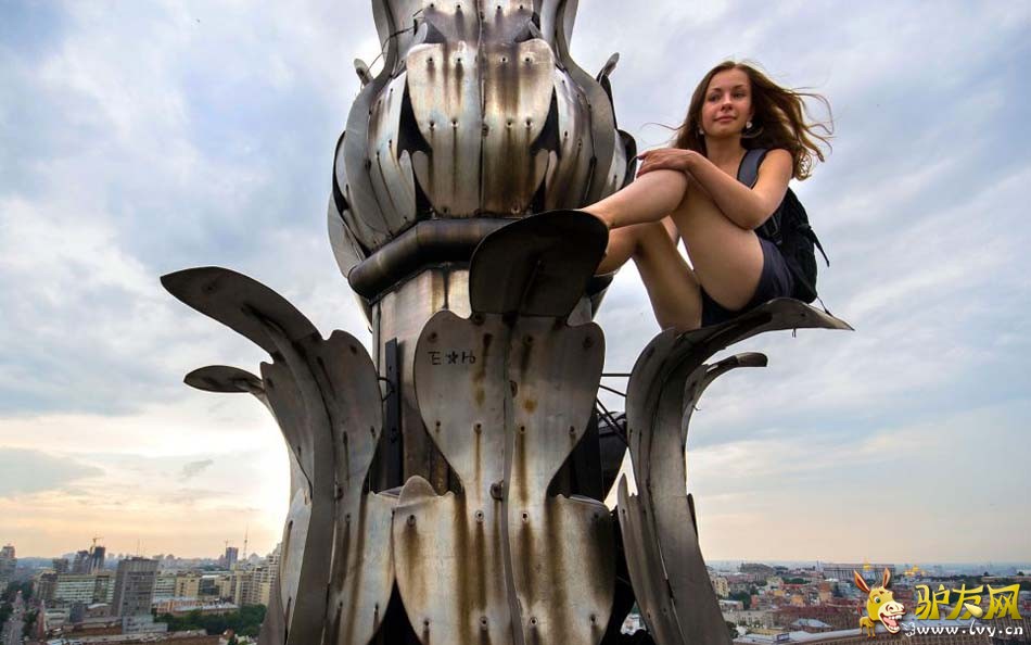 �������ߡ�������;�����������������������ѣ�ε���Ƭ��