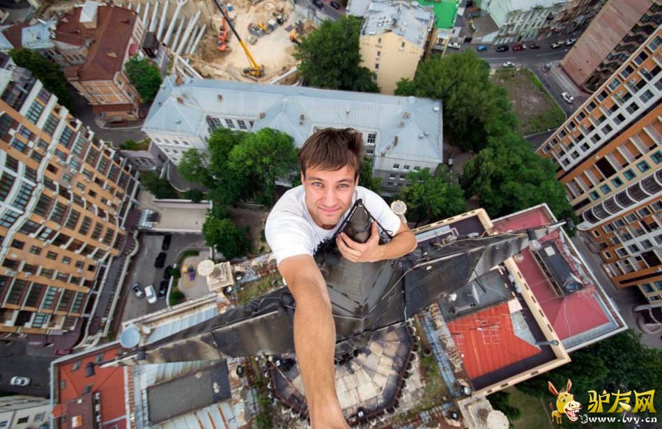 �������ߡ�������;�����������������������ѣ�ε���Ƭ��