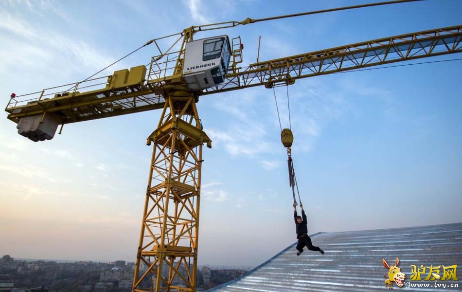 �������ߡ�������;�����������������������ѣ�ε���Ƭ��