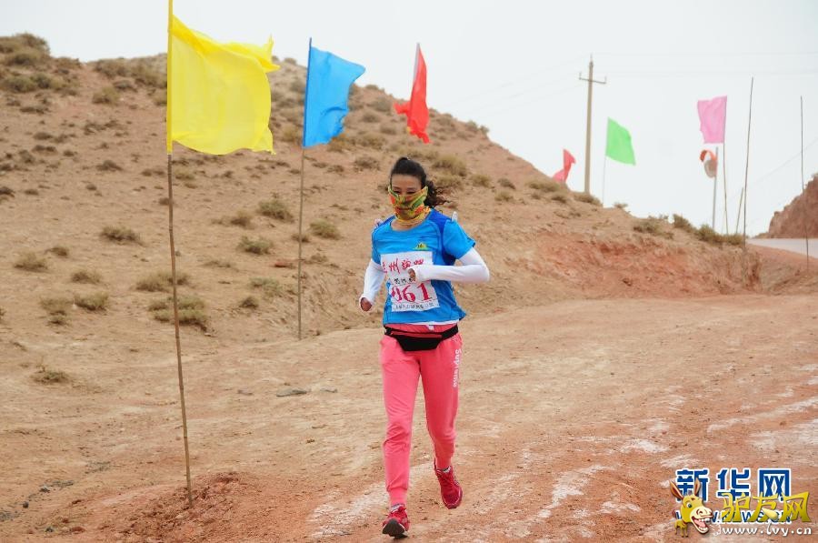 5��18�գ�ѡ��������ս���С����գ���ϼͽ��ԽҰ��ս���ڸ���ʡ��Ҵ��ƽɽ�����ʹ�԰���У����Թ��ڵ�500��������ͽ�������߲μ��˱����� ¿������߷���|��