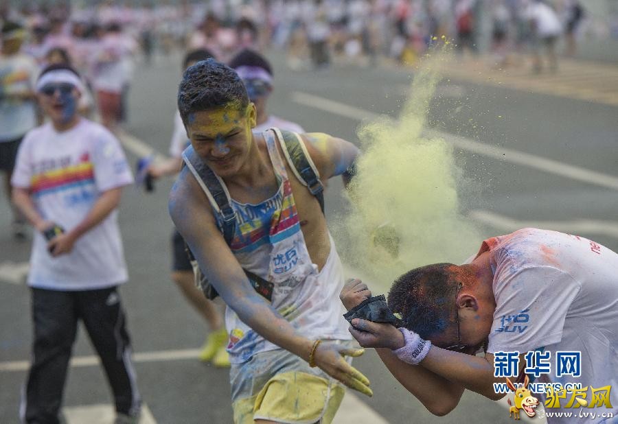 ��5�����ɫ�ܡ��״ε�½���� ��������ɫ�ʿ�