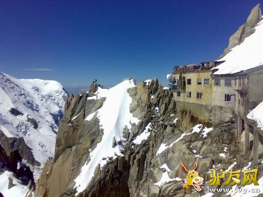 �������ǵĺڷ綴��������Ҫ��ӡ�Ƚ�ʤ�أ���������һ����272����Լ100�׳����ǳ������ο͵����ġ�