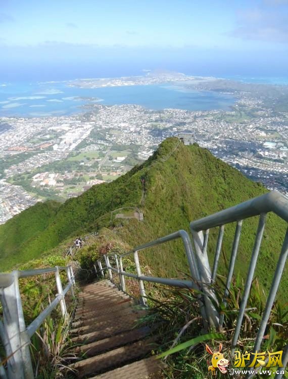 �������ǵĺڷ綴��������Ҫ��ӡ�Ƚ�ʤ�أ���������һ����272����Լ100�׳����ǳ������ο͵����ġ�