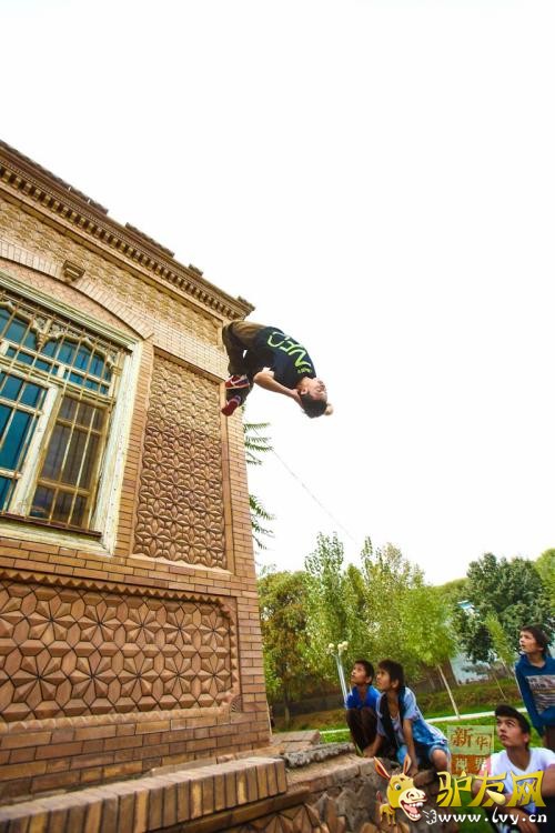 ������ɳ��ľ�ڿ�ʲ������԰��ϰ��ǽ��շ���