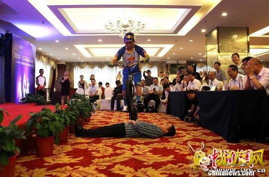 ��������С�����ѡ�ַ��ԡ� ��С�� ��