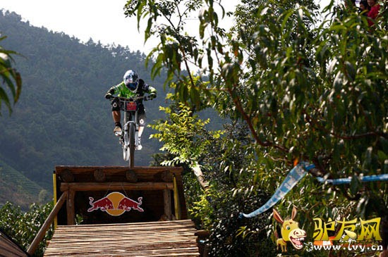 �����ݳ��񡱽�˼Դ��ս��ţ��Ծ��