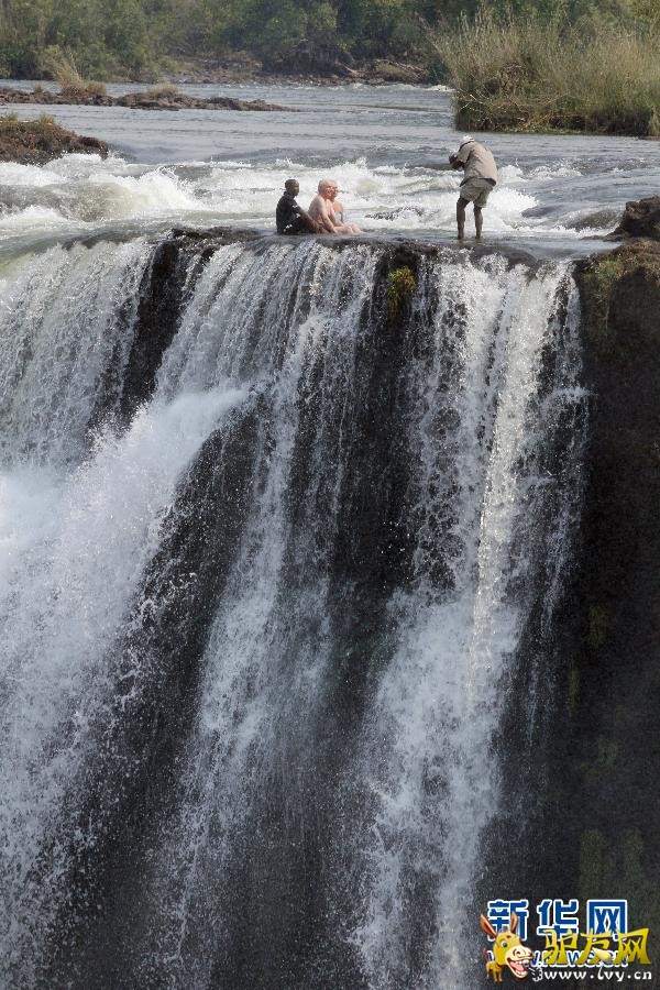 ���մ̼����ٲ����ˡ�ħ����Ӿ�ء�