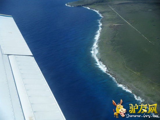 �����ǵ�������͵�ˮ��ˮ��ƽ�����ں�ƽ��Լ400�ף�λ����ɫ�к�Լ��֮�䣬��һ����½�κ�����������·Ҳ�����ɳ��������Ϻ�����͵�·��