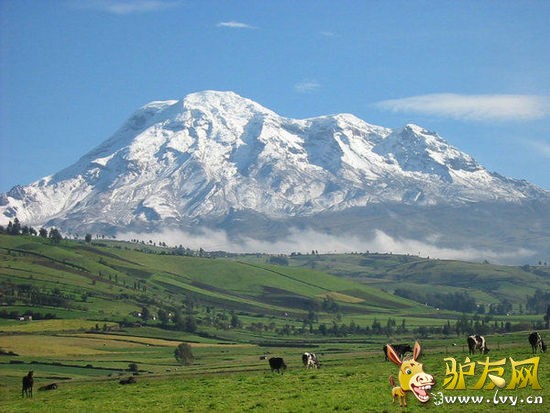 �����ǵ�������͵�ˮ��ˮ��ƽ�����ں�ƽ��Լ400�ף�λ����ɫ�к�Լ��֮�䣬��һ����½�κ�����������·Ҳ�����ɳ��������Ϻ�����͵�·��