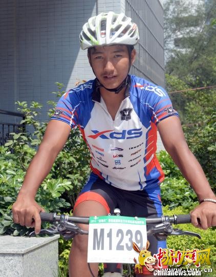 ̨��ϲ��ʢС�ܳ��ӵ���� ����ΰ ��