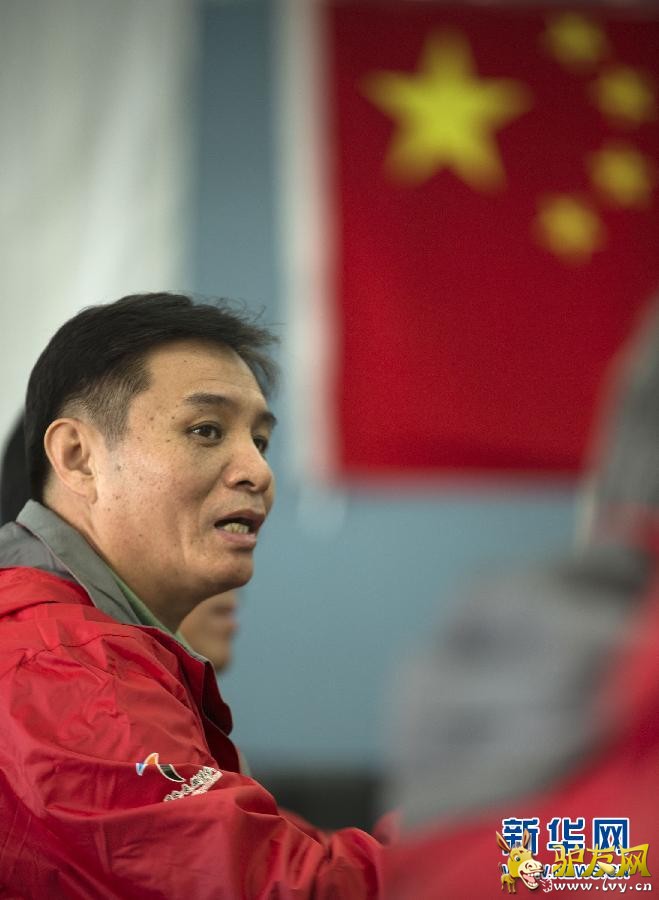 �й���ѧ������ԽҰ��������������